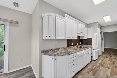 1612 S Golf Glen #D, Madison, WI 53704 - Photo 16