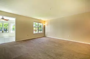 8510 Greenway Blvd, Middleton, WI 53562 - Photo 14