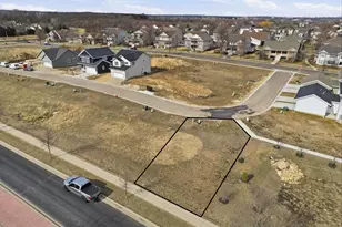 5210 E Cheryl Pkwy, Fitchburg, WI 53711 - Photo 4