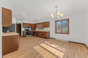 421 Bowman Rd, Wisconsin Dells, WI 53965 - Photo 8