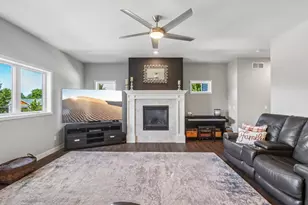 410 Sunset Dr, Lodi, WI 53555 - Photo 8