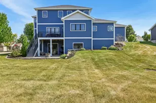 410 Sunset Dr, Lodi, WI 53555 - Photo 2