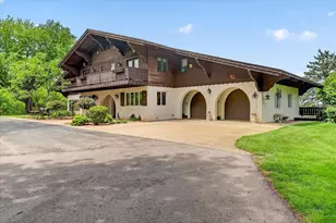 2532 Skyline Dr, Janesville, WI 53548 - Photo 6