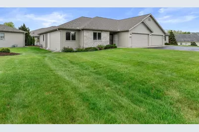528 Clemens Court #7, Portage, WI 53901 - Photo 32