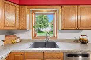 909 Bristol Ct, Stoughton, WI 53589 - Photo 18