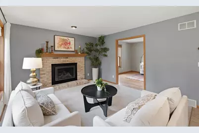 909 Bristol Court, Stoughton, WI 53589 - Photo 12