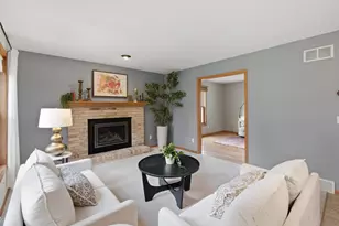 909 Bristol Ct, Stoughton, WI 53589 - Photo 12