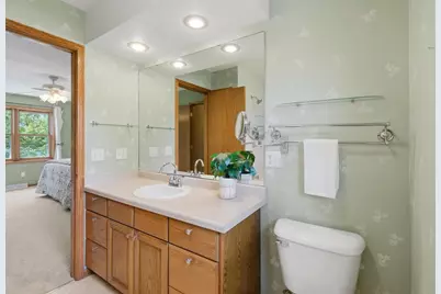 909 Bristol Court, Stoughton, WI 53589 - Photo 30