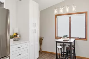 8405 Shale Dr, Madison, WI 53719 - Photo 16