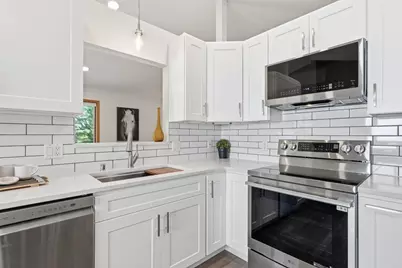8405 Shale Drive, Madison, WI 53719 - Photo 12