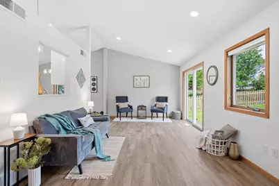 8405 Shale Drive, Madison, WI 53719 - Photo 2