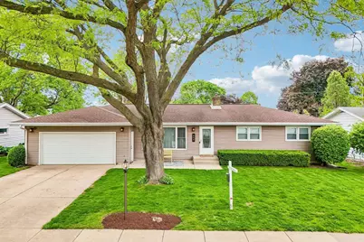 605 5th Street, Waunakee, WI 53597 - Photo 1