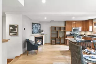 410 S Livingston St, Madison, WI 53703 - Photo 8