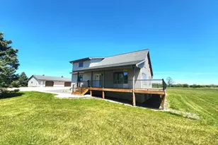 N6526 State Road 22, Pardeeville, WI 53954 - Photo 8