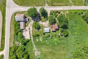 E7084 Ski Hill Rd, Reedsburg, WI 53959 - Photo 2
