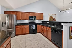 53 Harvest Wy, Fitchburg, WI 53711 - Photo 16