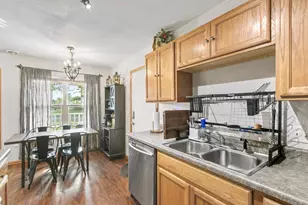 267 Sweet Grass Dr, Sun Prairie, WI 53590 - Photo 2
