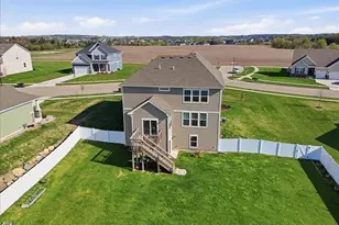 1593 N Thompson Rd, Sun Prairie, WI 53590 - Photo 62