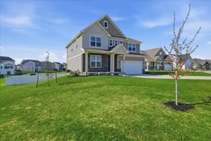 1593 N Thompson Rd, Sun Prairie, WI 53590 - Photo 2