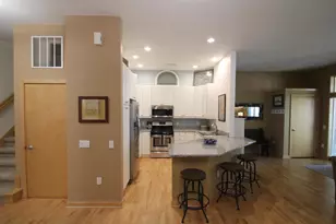 533 W Main S Main Street, Madison, WI 53703 - Photo 4