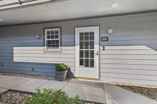 5383 Mariner's Cove Dr, Madison, WI 53704 - Photo 2