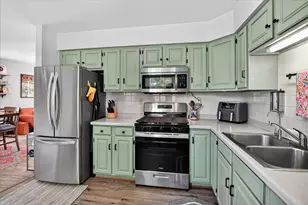 1926 Scott Ln, Madison, WI 53704 - Photo 12