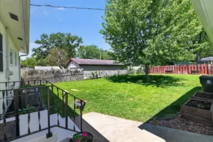 1926 Scott Ln, Madison, WI 53704 - Photo 6