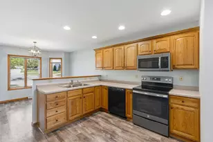 311 Douglas Ct, Barneveld, WI 53507 - Photo 2