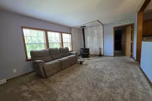 E9351 Dellwood Rd, Reedsburg, WI 53959 - Photo 8