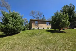 E9351 Dellwood Rd, Reedsburg, WI 53959 - Photo 2