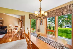 1004 Ganser Dr, Waunakee, WI 53597 - Photo 18