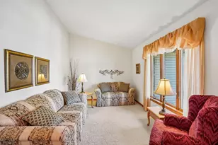 1004 Ganser Dr, Waunakee, WI 53597 - Photo 10