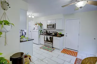 5318-5320 Manitowoc Pkwy, Madison, WI 53705 - Photo 10