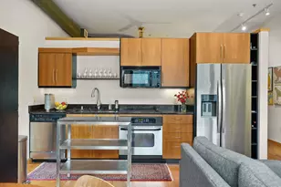 614 W Doty St, Madison, WI 53703 - Photo 10