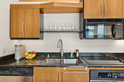 614 W Doty Street #205, Madison, WI 53703 - Photo 8