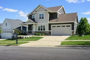 8919 Ancient Oak Ln, Madison, WI 53593 - Photo 2