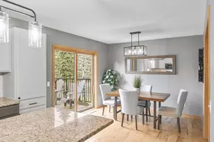 7126 Timberwood Dr, Madison, WI 53719 - Photo 10