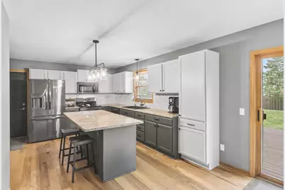 7126 Timberwood Drive, Madison, WI 53719 - Photo 4