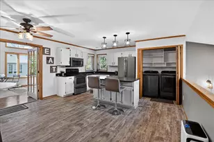 117 Knutson Dr, Madison, WI 53704 - Photo 14