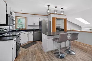 117 Knutson Dr, Madison, WI 53704 - Photo 16