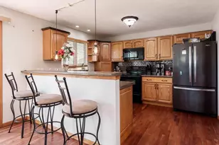 3197 S Bartells Dr, Beloit, WI 53511 - Photo 12