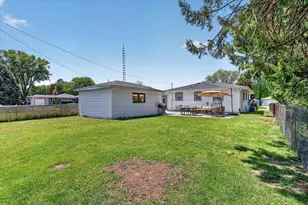 1315 S Pearl St, Janesville, WI 53546 - Photo 46