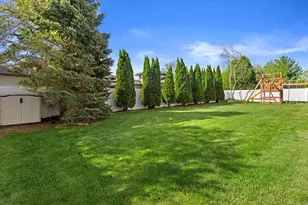 7105 Maple Point Dr, Madison, WI 53719 - Photo 48