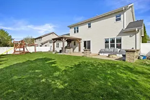 7105 Maple Point Dr, Madison, WI 53719 - Photo 42