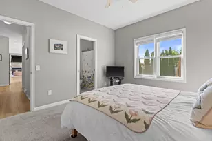 7105 Maple Point Dr, Madison, WI 53719 - Photo 18