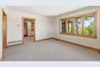1049 Miller Road, Mineral Point, WI 53565 - Photo 20