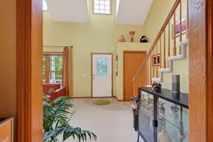 7113 Maple Point Dr, Madison, WI 53719 - Photo 14
