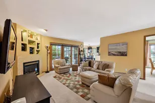 7113 Maple Point Dr, Madison, WI 53719 - Photo 22