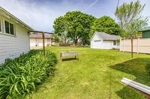 314 S Iowa St, Ridgeville, WI 53533 - Photo 6