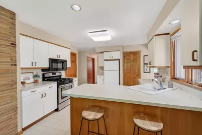 6622 South Avenue, Middleton, WI 53562 - Photo 18
